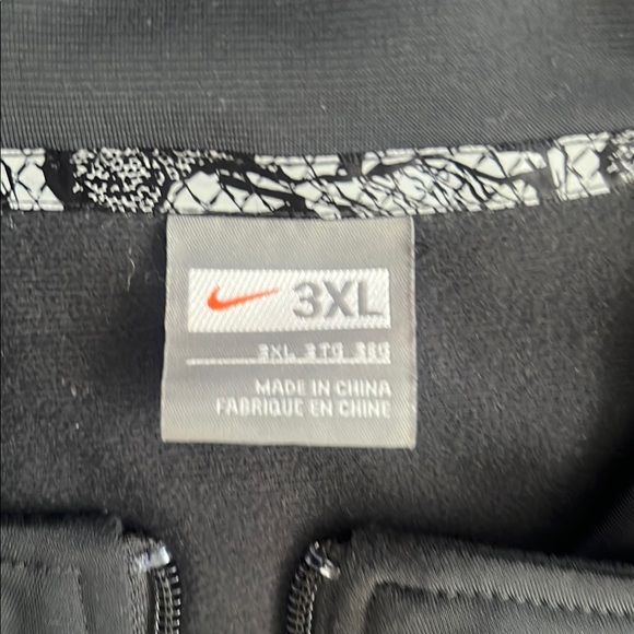 Nike Black and Yellow Performance Jacket with Stand-Up Collar - Picture 2 of 5